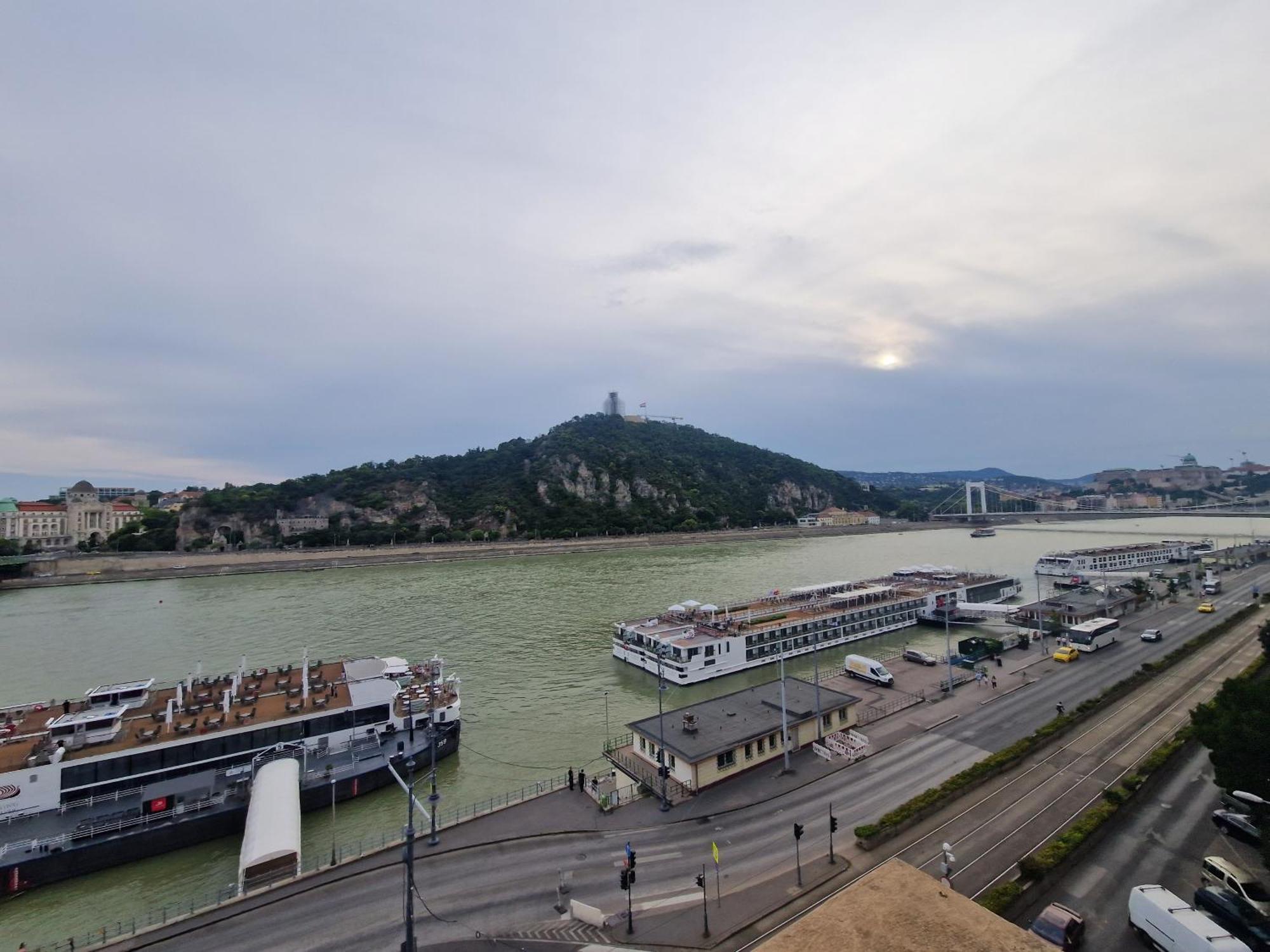 Danube Wonder View 2 Budapest